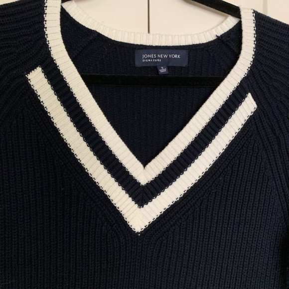 Jones New York Navy/White Shaker Stitch Sweater, Size Small - Picture 3 of 6